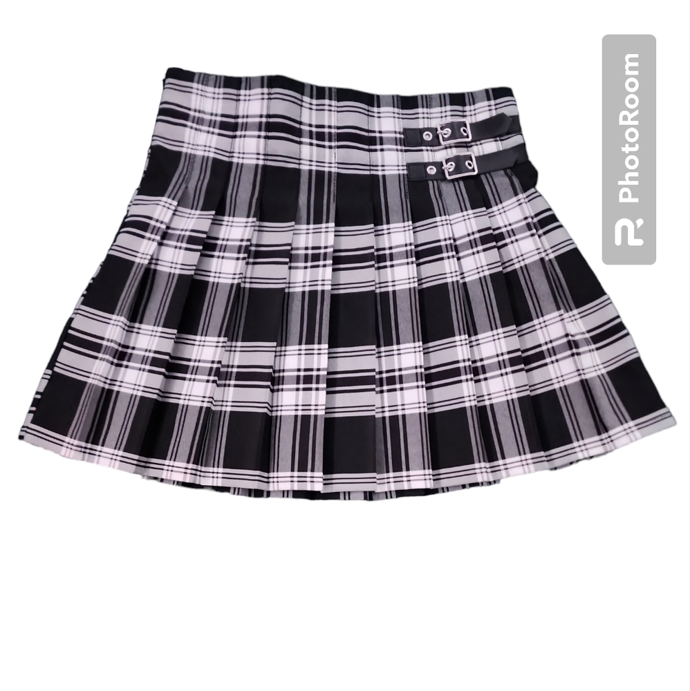 No Boundaries Size 7-8 Pleated Skirt